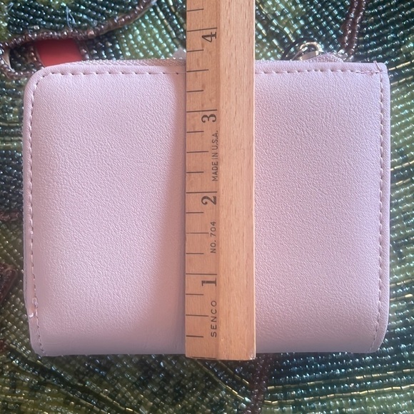 Brand New Steve Madden Blush Pink Snap Bifold Wallet Zip Compartment Metal Logo - Picture 7 of 15